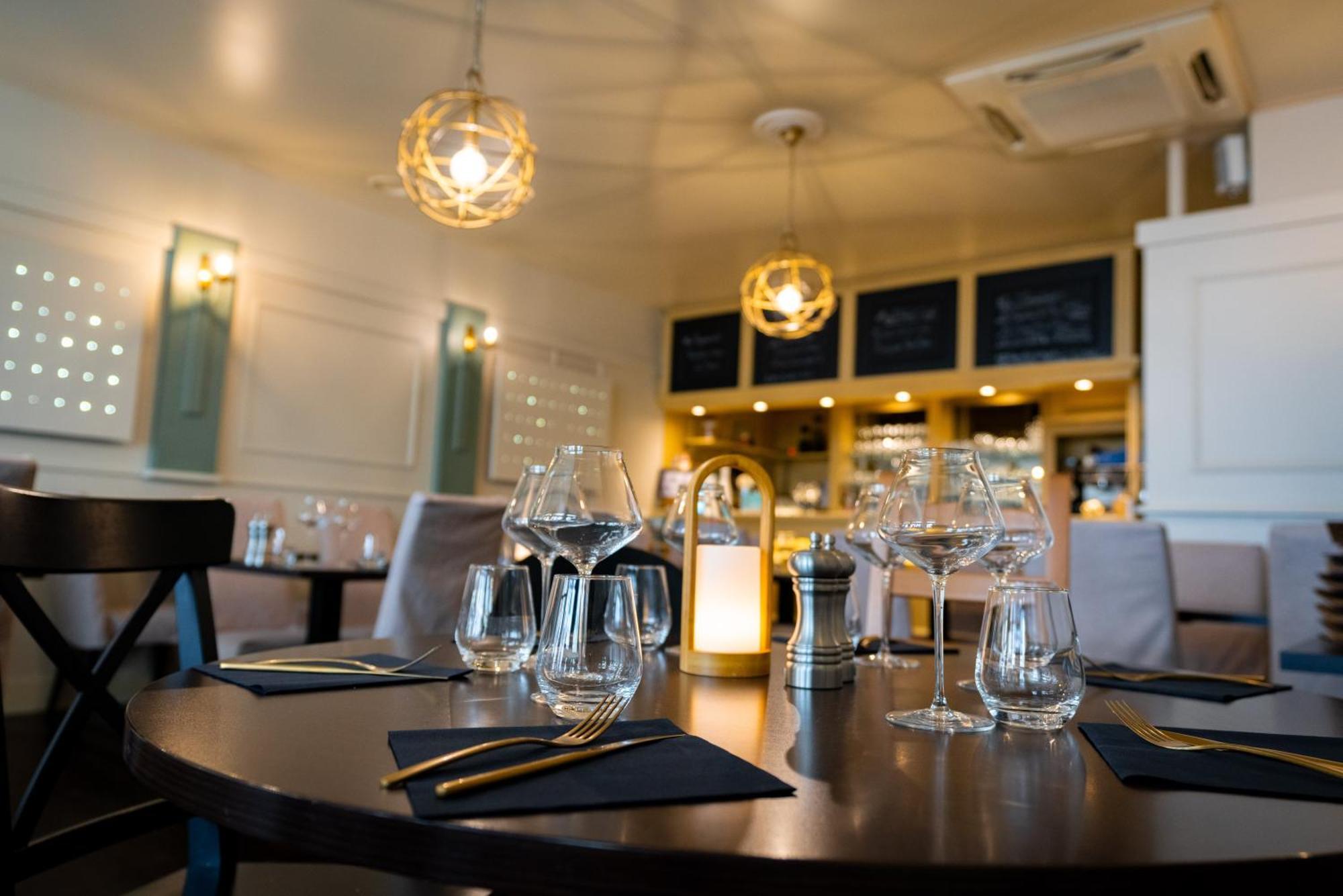 Hotel Restaurant L'Industrie Сент-Омер Экстерьер фото